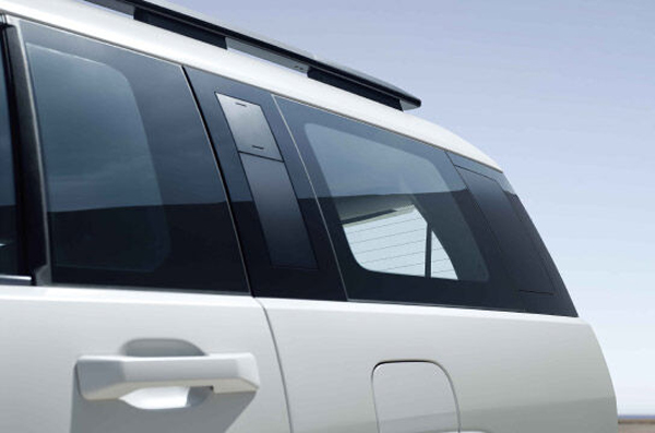 the-all-new-santafe-mx5-design-hidden-assist-handle-pc Hyundai Santa Fe Design, Hyundai Brunei