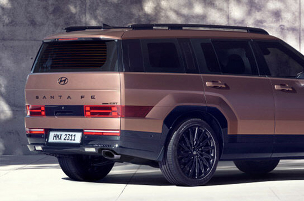 the-all-new-santafe-mx5-rear-view-wall-pc2 Hyundai Santa Fe Design, Hyundai Brunei