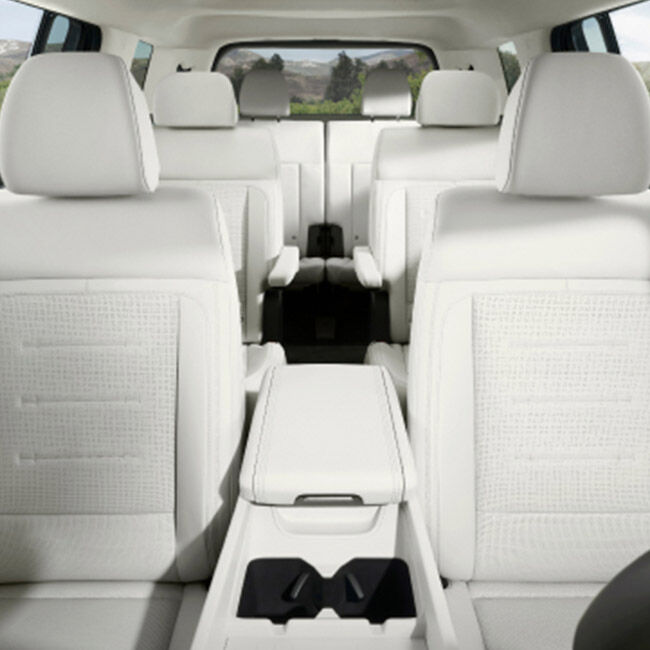 the-all-new-santafe-mx5-row-seats-and-space-pc Hyundai Santa Fe Design, Hyundai Brunei